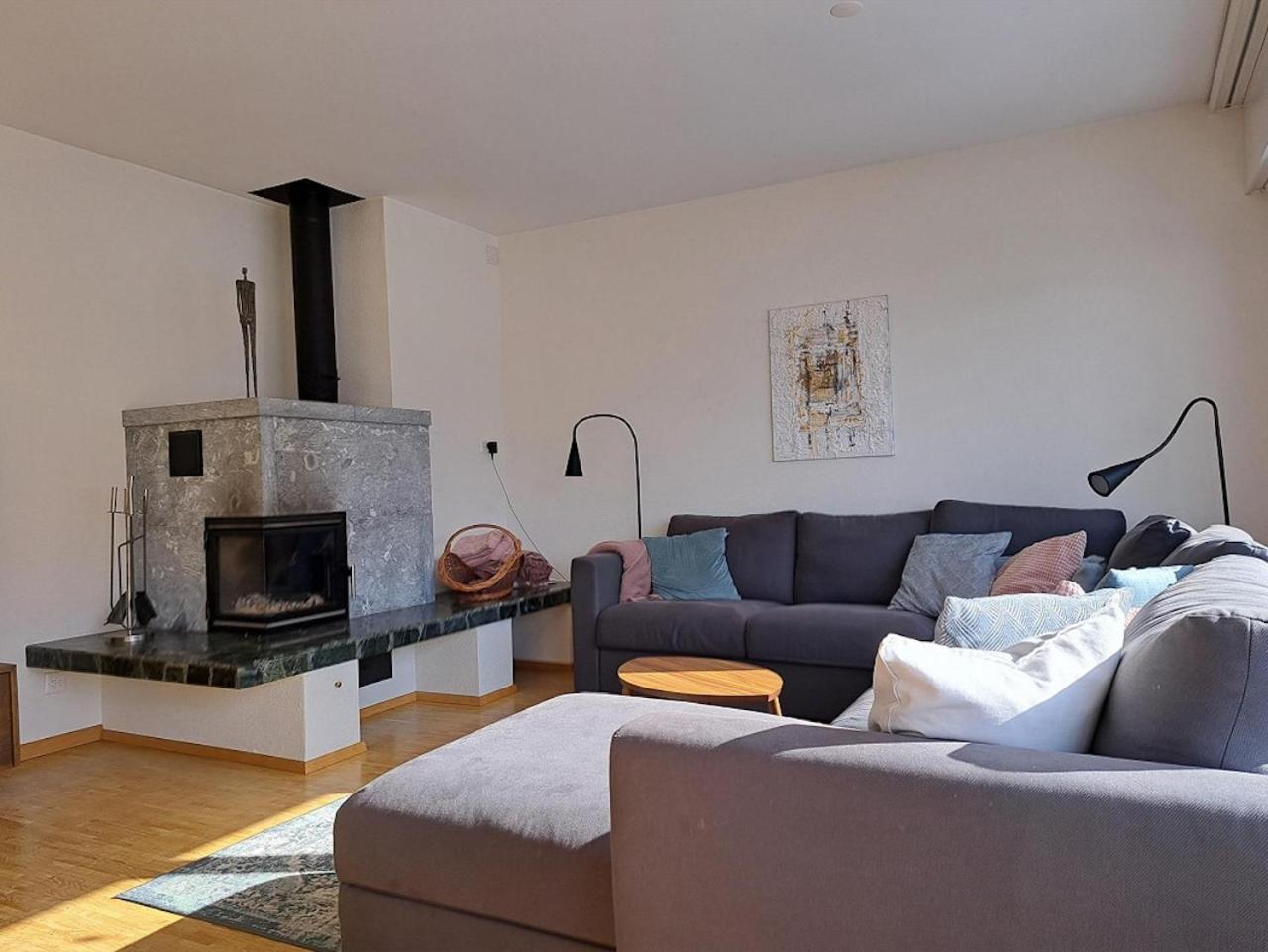Top Modernes Apartment Im Herzen Von Andermatt Balkon & Bergblick Exterior foto